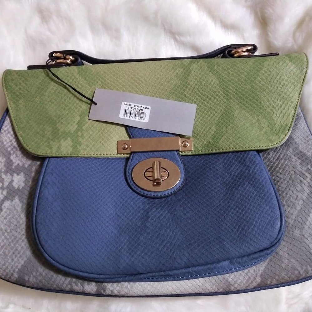 Izzy & Ali faux snakeskin women's purse